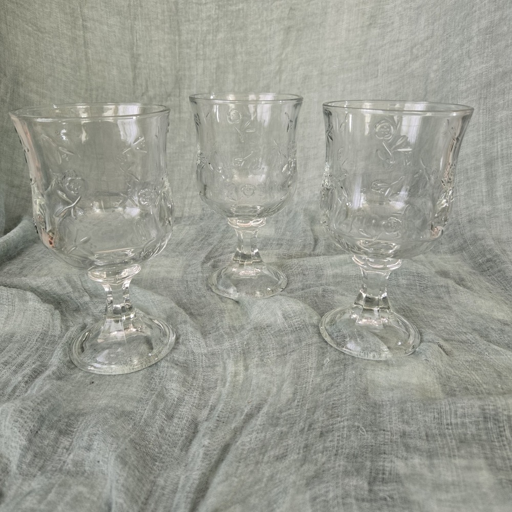 Set of 3 Anchor Hocking Savannah Goblets Rose Flower Embossed Water Wine Glasses